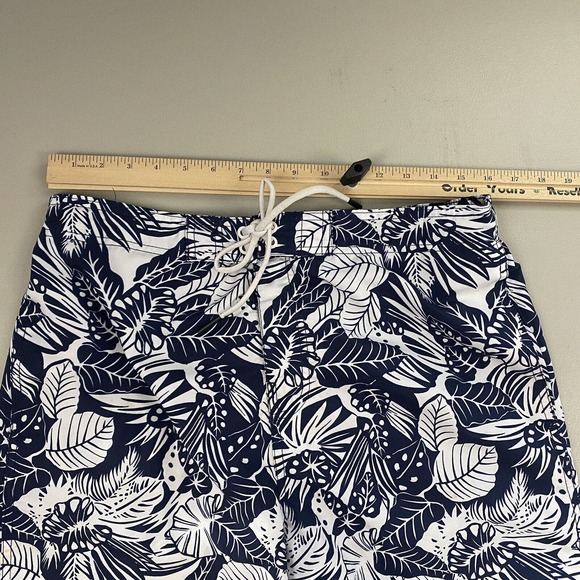 Speedo Board Shorts Mens Large Bondi Etched Floral Blue White Pockets Lined - Picture 5 of 13